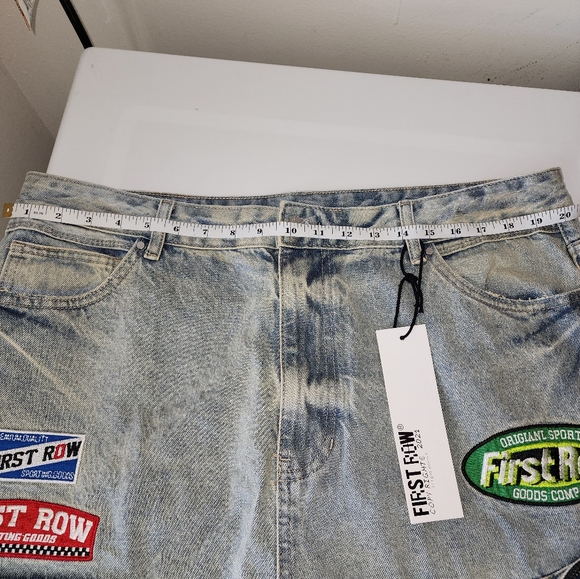 DENIM SHORTS FIRST ROW - Picture 5 of 11